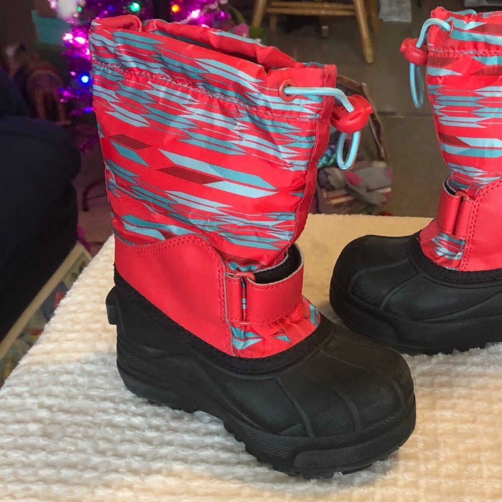 Columbia kids snow boots (sz 10)